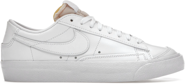 Giay Nike Blazer Low '77 'Triple White' DC4769-101