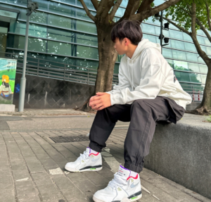 Giay Nike Air Flight 89 'Planet Of Hoops' CW2616-101