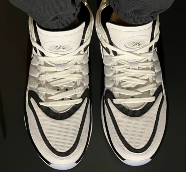 Giay Nike Air Zoom Hustle 2 'White Black' DJ9405‑102