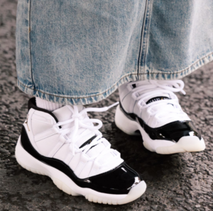 Giay Nike Air Jordan 11 Retro 'DMP Gratitude' CT8012-170