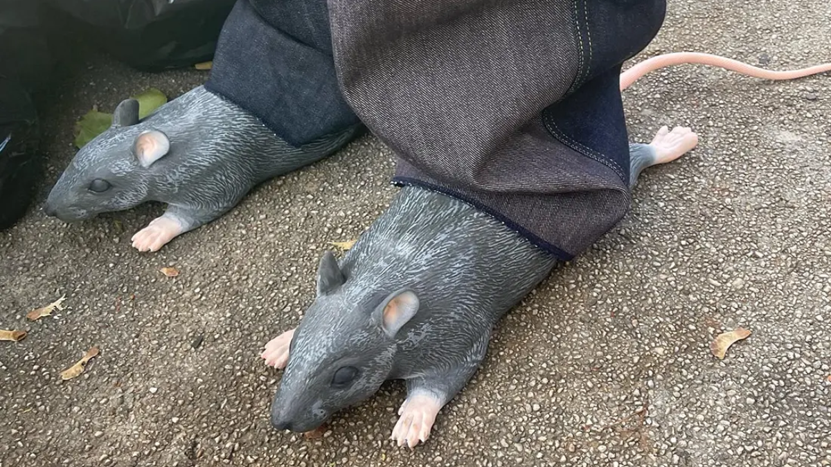 Điểm lại các xu hướng giày thể thao độc đáo nhất năm 2023 Hinh anh 3: Diem lai cac xu huong giay the thao doc dao nhat nam 2023