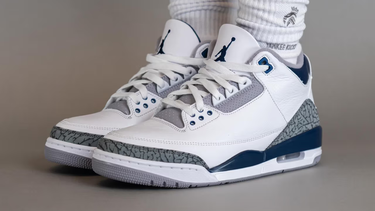 Điểm qua 8 đôi Air Jordan Retro được phát hành trước năm 2024 Hinh anh 7: Diem qua 8 doi Air Jordan Retro duoc phat hanh truoc nam 2024