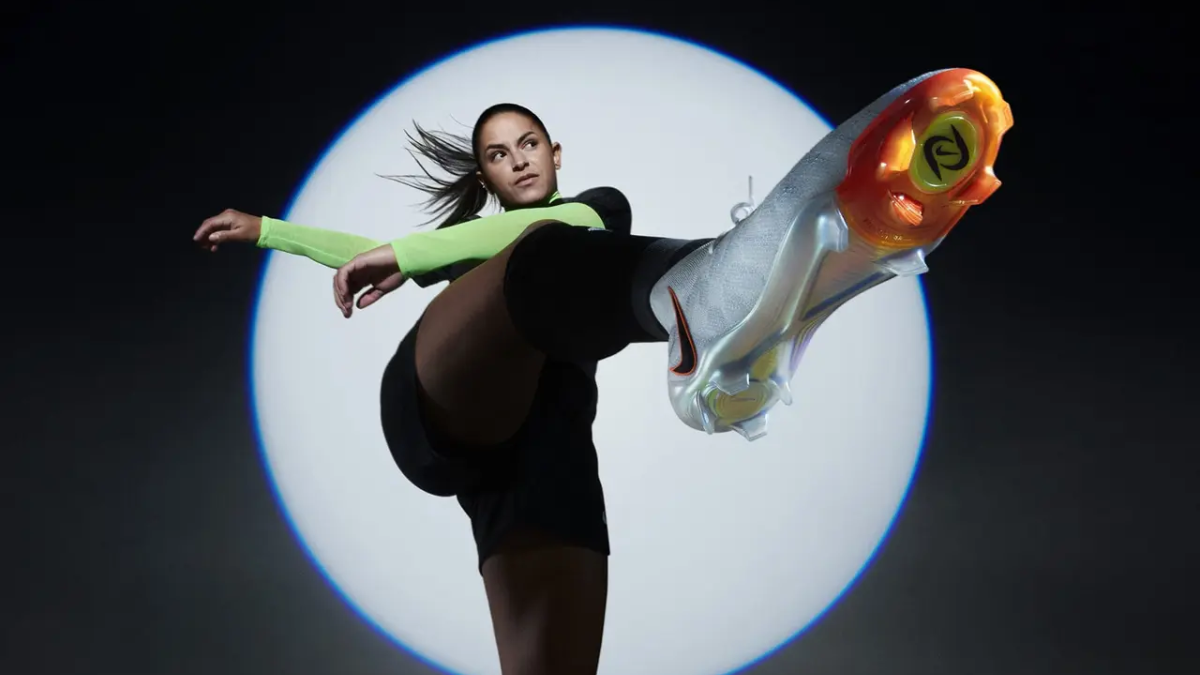 Hinh anh 2: Diem danh cac nha thiet ke nu xuat sac trong nam 2023 (Phan 2)