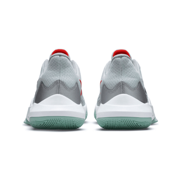 Giay Nike Precision 5 'Pure Platinum Metallic Silver' CW3403-002