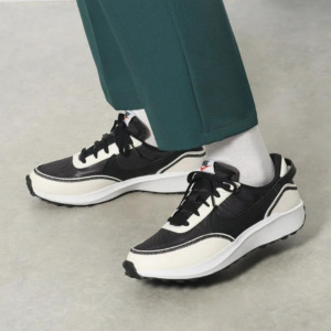 Giay Nike Waffle Debut SE 'Black White' FB7217-001