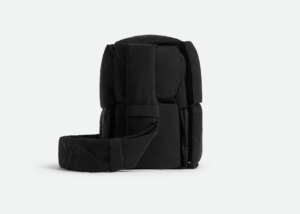 Tui Bottega Veneta Pillow Cassette 'Black' 743623V2ZN18803