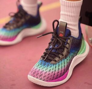 Giay Under Armour Curry Flow 10 GS 'Northern Lights' 3025627-500