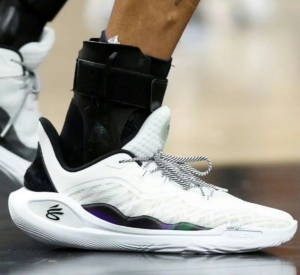 Giay Under Armour Curry 11 Bruce Lee 'Wind' 3027502-100