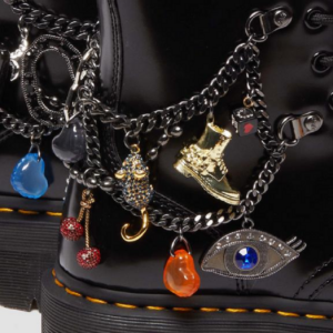 Giay Dr.Martens 8 Holes Boots 'Black' 31396001