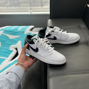 Giay Nike Air Jordan 1 Low 'White Black' 553560-132