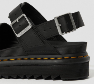 Dep Dr.Martens Voss Stud Leather 'Black' 25454001