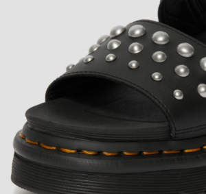 Dep Dr.Martens Voss Stud Leather 'Black' 25454001