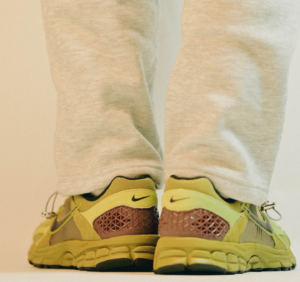 Giay Nike Zoom Vomero 5 'Pacific Moss' FJ1910-300