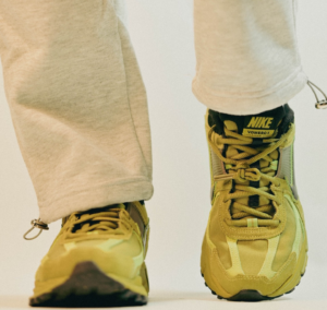 Giay Nike Zoom Vomero 5 'Pacific Moss' FJ1910-300