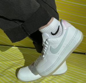 Giay Nike Air Force 1 Low 'UV Swooshes' FZ5531-111