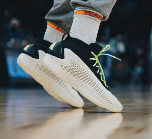 Giay Adidas AE 1 'Stormtrooper' IF1857