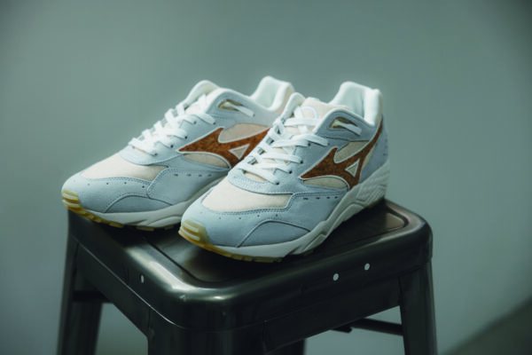 Giay Mizuno Contender Undyed 'White' D1GA225501