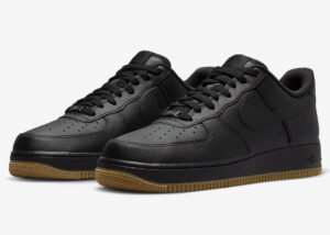 Giay Nike Air Force 1 '07 'Black Gum' DZ4404-001