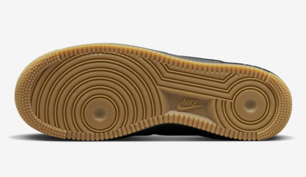 Giay Nike Air Force 1 '07 'Black Gum' DZ4404-001