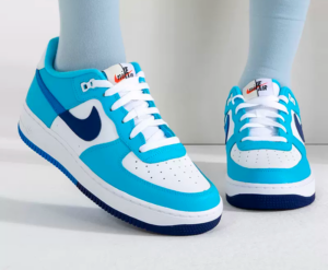 Giay Nike Air Force 1 LV8 2 'Light Photo Blue' DZ2660-100