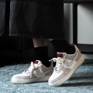 Giay Nike Air Force 1 'Year of the Dragon' FZ5066-111