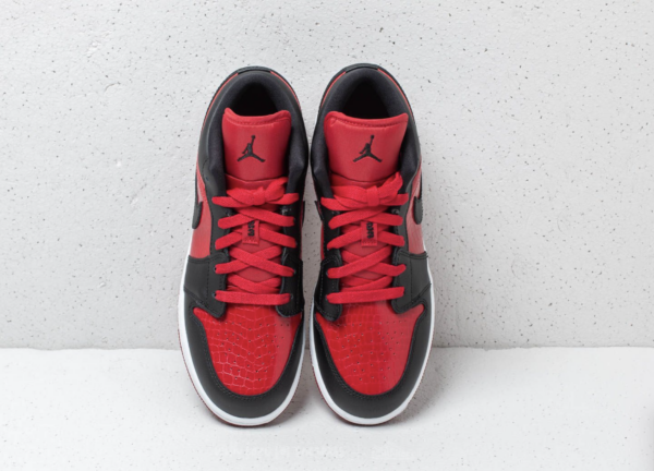 Giay Nike Air Jordan 1 Low BG 'Gym Red Black' 553560-610