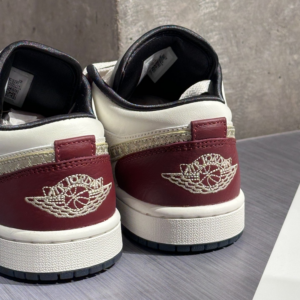 Giay Nike Air Jordan 1 Low SE 'Year of the Dragon' FJ5735-100