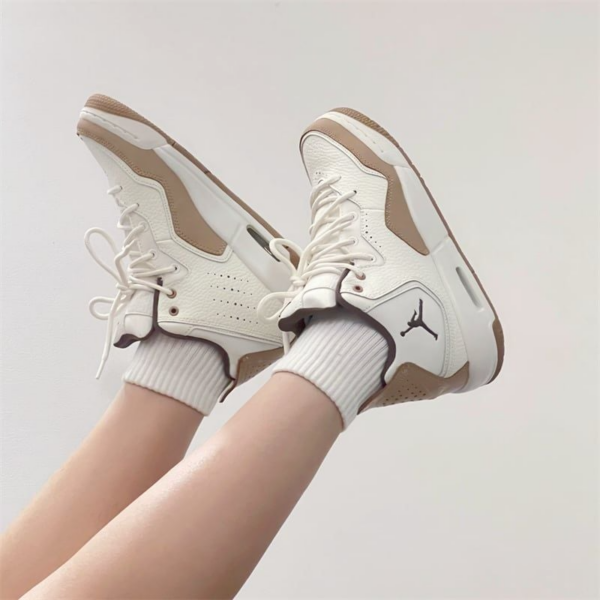 Giay Nike Air Jordan Courtside 23 'Beige Brown' FQ6861-121