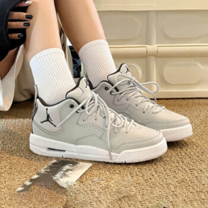 Giay Nike Air Jordan Courtside 23 'Grey Black' AR1002-002