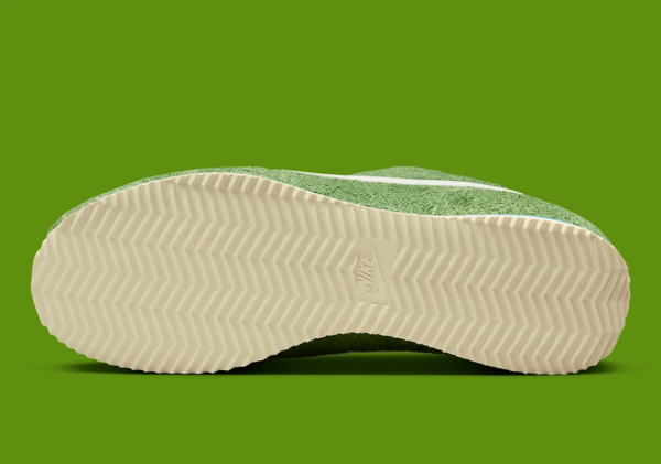 Giay Nike Cortez 'Green Suede' FJ2530-300