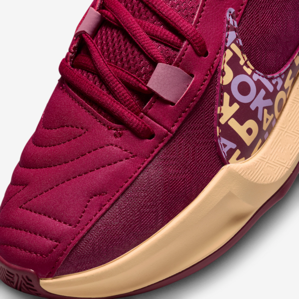 Giay Nike Freak 5 'Alphabet Bros' DX4985-600