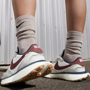 Giay Nike Phoenix Waffle 'Light Bone' FZ3600-072