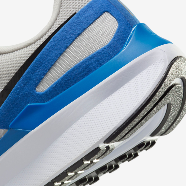 Giay Nike Structure 25 'White Blue' DJ7883-104