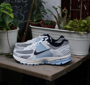 Giay Nike Zoom Vomero 5 'Light Armory Blue' FQ7079-001