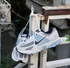 Giay Nike Zoom Vomero 5 'Light Armory Blue' FQ7079-001