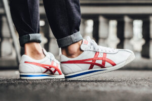 Giay Onitsuka Tiger Corsair 'White Red' 1183B397-100