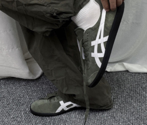 Giay Onitsuka Tiger Tokuten Shoes 'Burnt Green' 1183A907-300