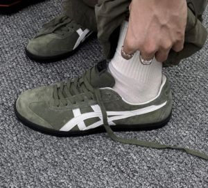 Giay Onitsuka Tiger Tokuten Shoes 'Burnt Green' 1183A907-300