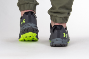 Giay Under Armour Charged Bandit 'Black Green' 3024186-102