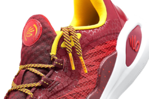 Giay Under Armour Curry 11 Bruce Lee 'Fire' 3026618-600