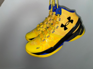 Giay Under Armour Curry 2 Retro 'Double Bang' 3026302-700
