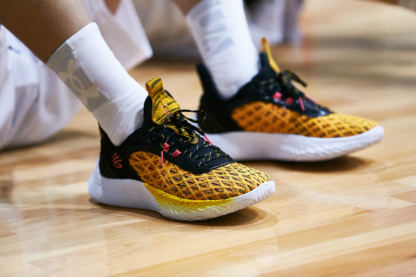 Giay Under Armour Curry Flow 9 x Sesame Street 'Beyond The Stripe' 3024249-003