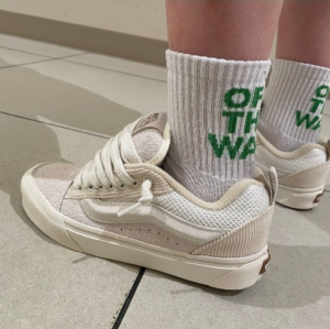 Giay Vans Knu Skool 'White' VN0009QCCCZ