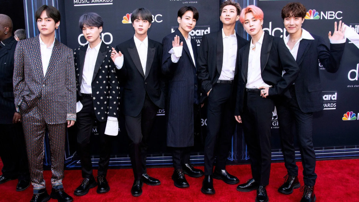 Hinh anh 14: Di sau vao kham pha thoi trang phoi hop cua nhom nhac BTS