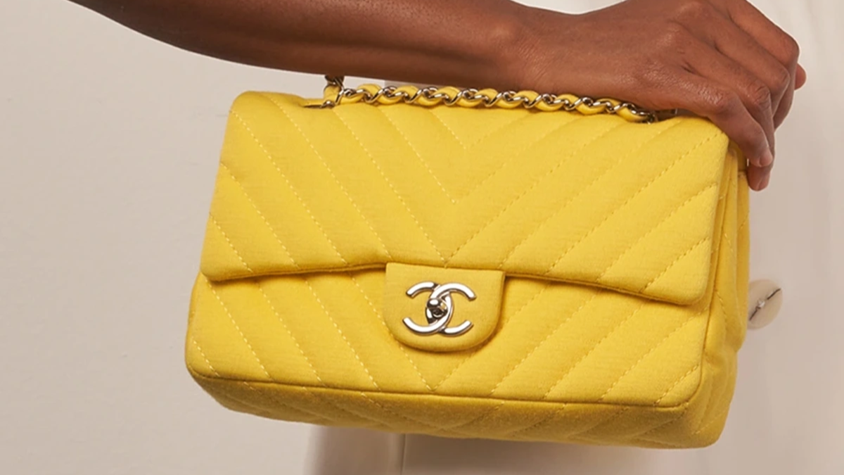 Hinh anh 1: Van de nan giai ve tui xach: Chanel Chevron hay Diamond Quilting?