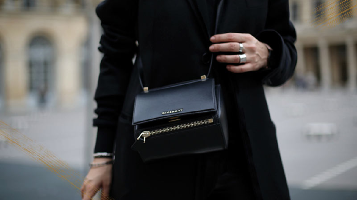 6 chiếc túi Givenchy sành điệu cho tủ quần áo hàng ngày của bạn Hinh anh 2: 6 chiec tui Givenchy sanh dieu cho tu quan ao hang ngay cua ban