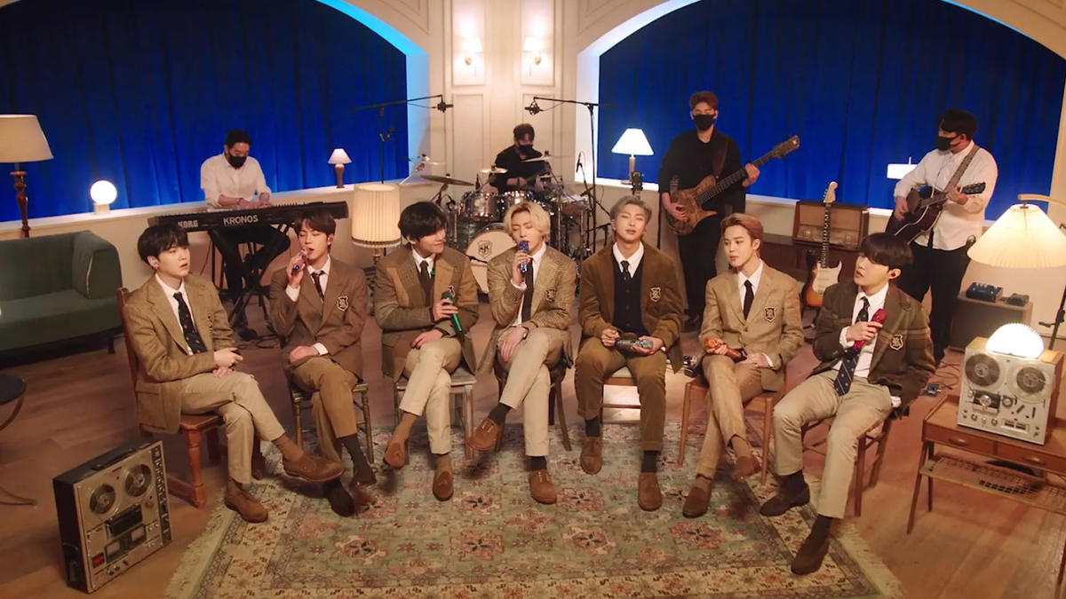 Hinh anh 7: Di sau vao kham pha thoi trang phoi hop cua nhom nhac BTS