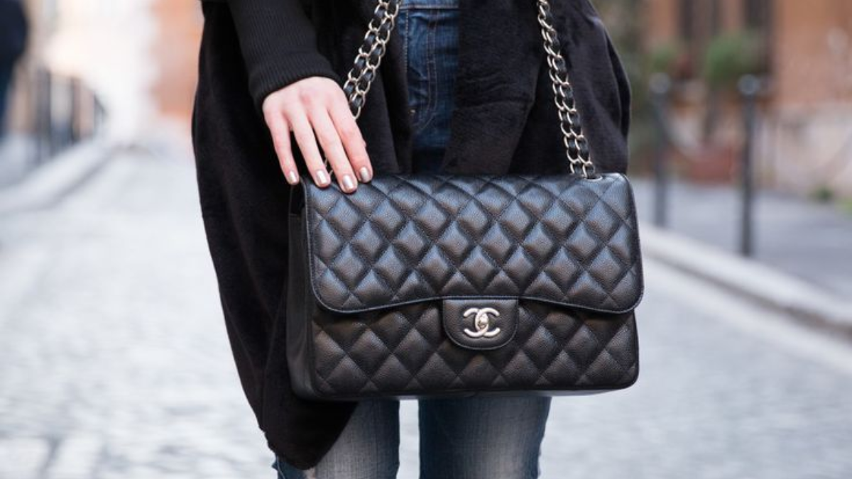 Hinh anh 6: Van de nan giai ve tui xach: Chanel Chevron hay Diamond Quilting?