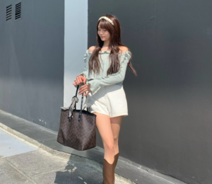 Tui Coach Reversible PVC City Signature 'Black' 36658-IMAA8