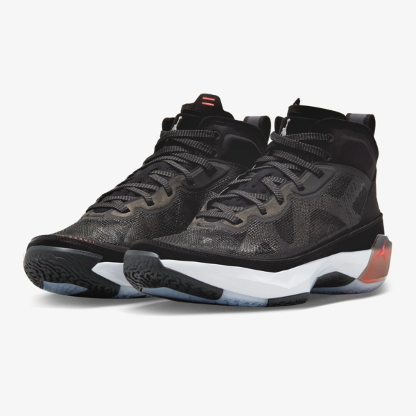Giay Nike Air Jordan 37 'Hot Punch' DD6959-091